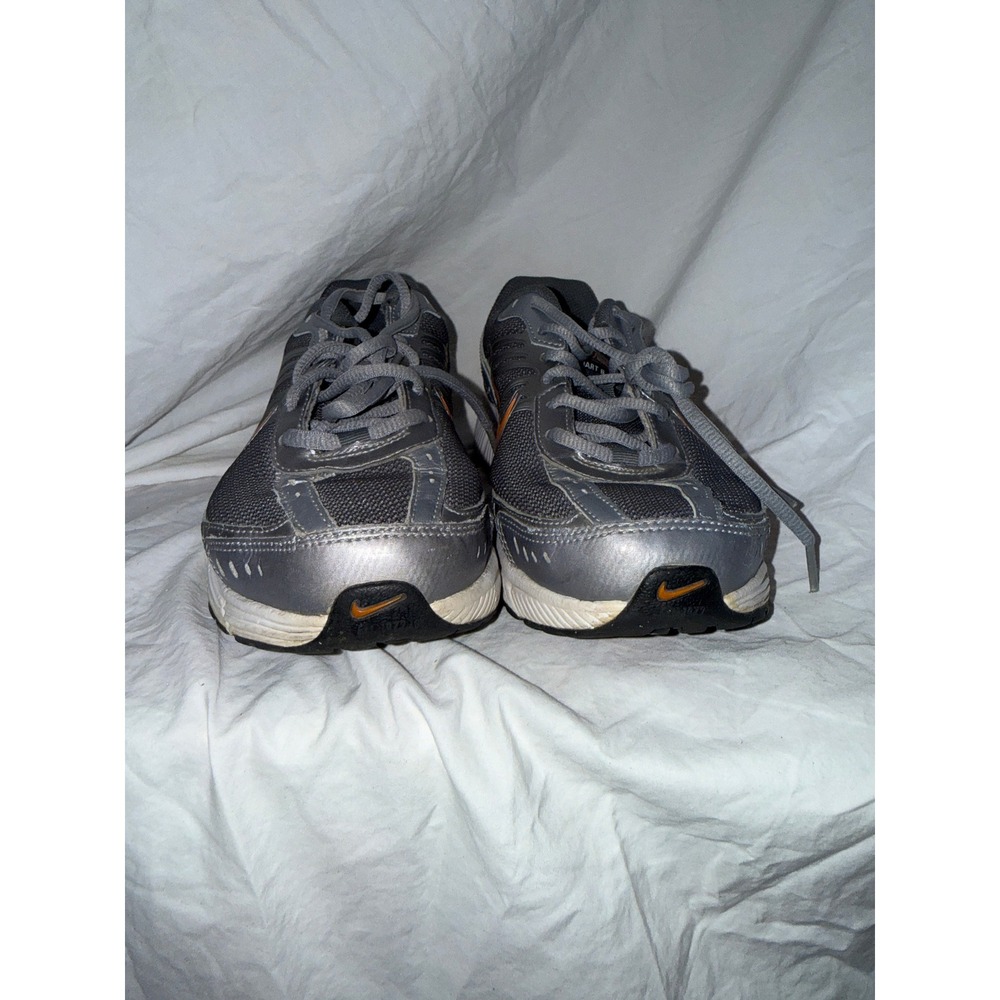 Nike Dart 8 Womens Running‎ Shoes Grey Silver Orange Size 9